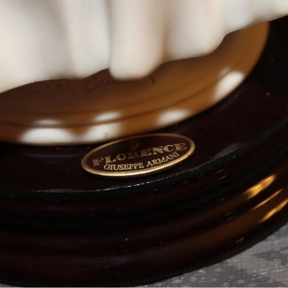 Giuseppe Armani April Roses 1570F Figurine Brand New Vintage - Picture 2 of 6